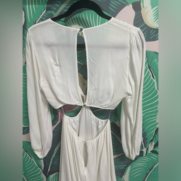 WAYF Cut out maxi dress - Picture 9 of 16